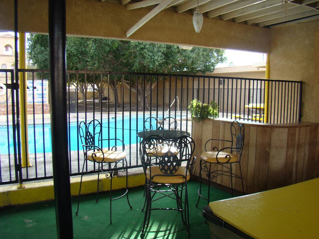 Brunner'S Inn And Suites El Centro Buitenkant foto